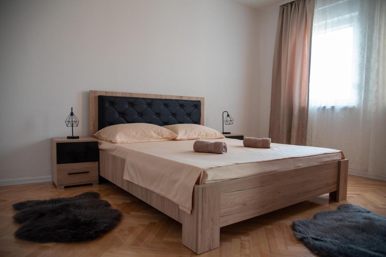 Apartman Ante Livno Εξωτερικό φωτογραφία